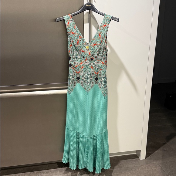 Maeve Backless Paisley Dress in Green and Red - Picture 3 of 9